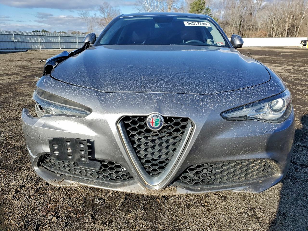 2017 ALFA ROMEO GIULIA photo 5