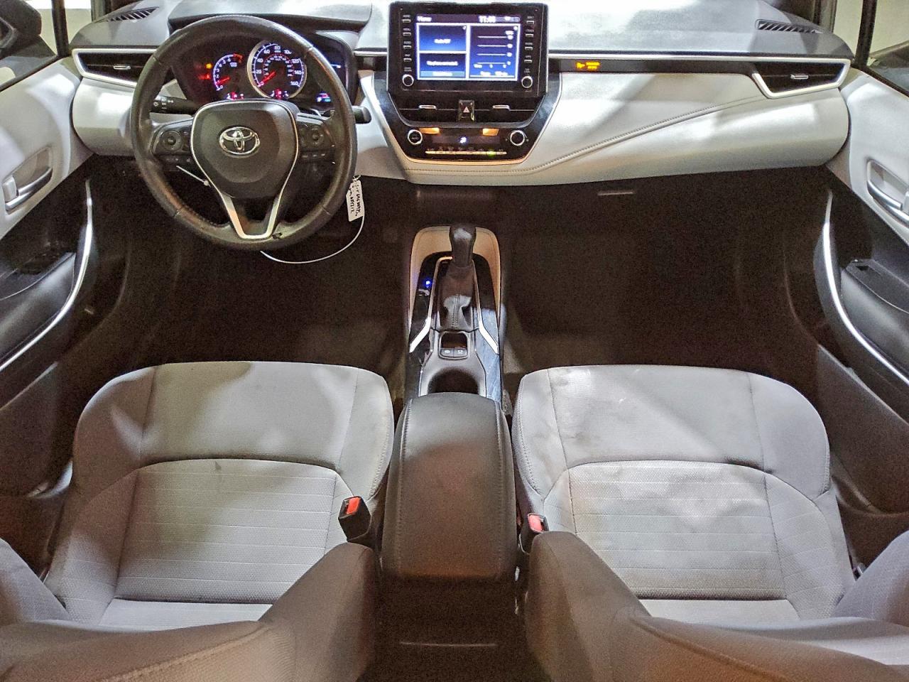 2020 TOYOTA COROLLA SE photo 8