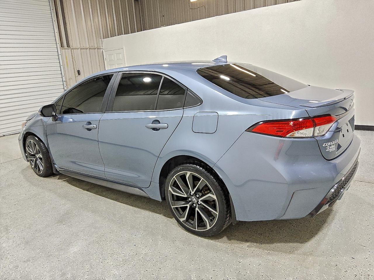 2020 TOYOTA COROLLA SE photo 2