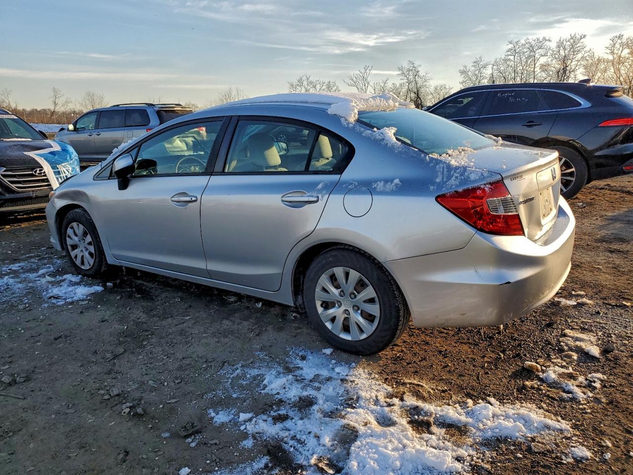 2012 HONDA CIVIC LX photo 2