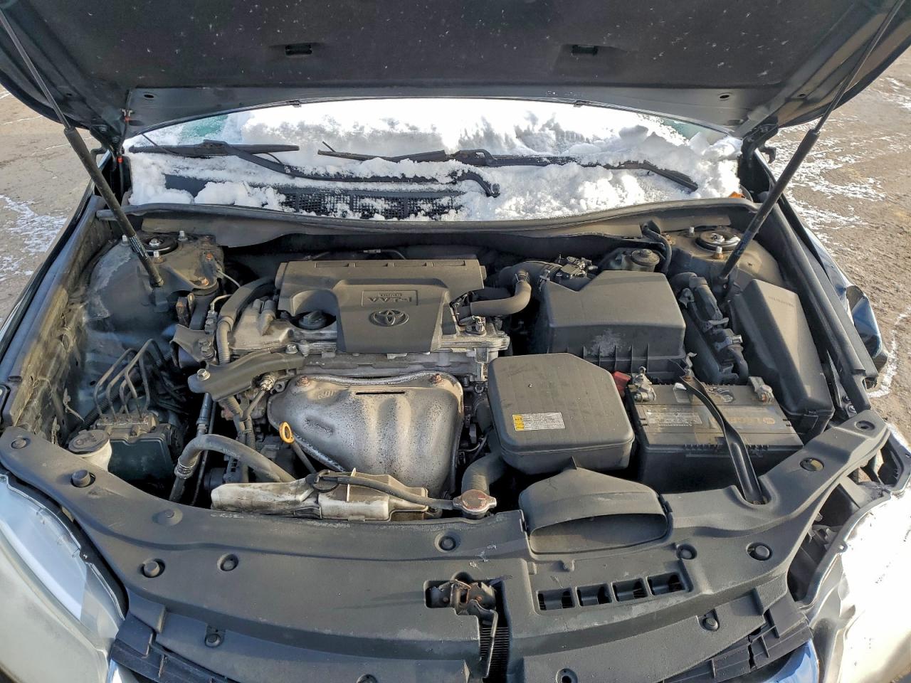 2016 TOYOTA CAMRY LE photo 11