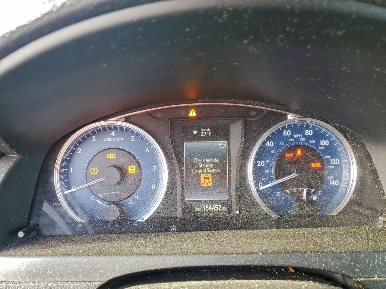2016 TOYOTA CAMRY LE photo 9