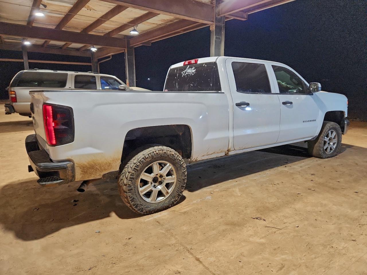 2014 CHEVROLET SILVERADO C1500 photo 3
