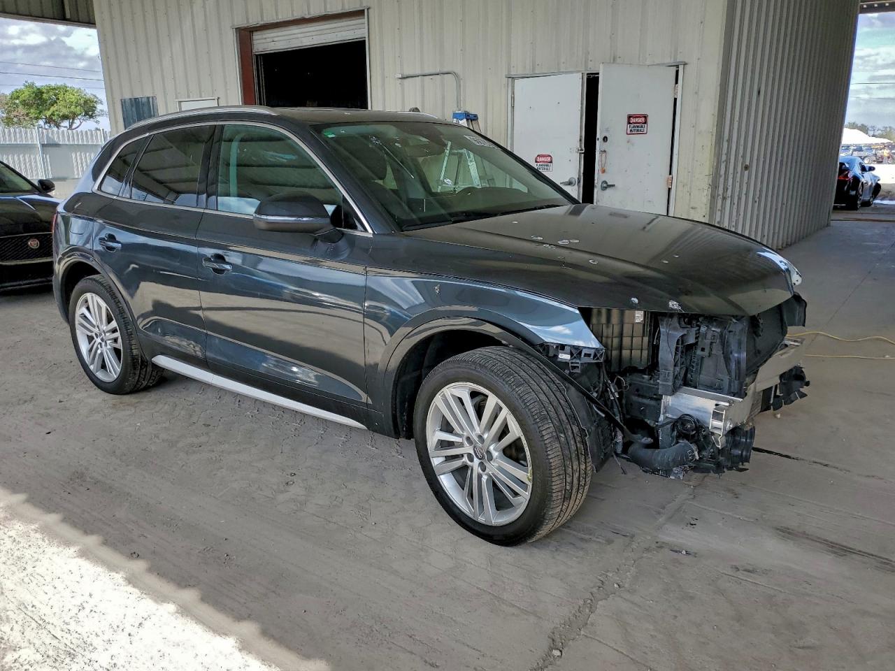 2019 AUDI Q5 PREMIUM PLUS photo 4