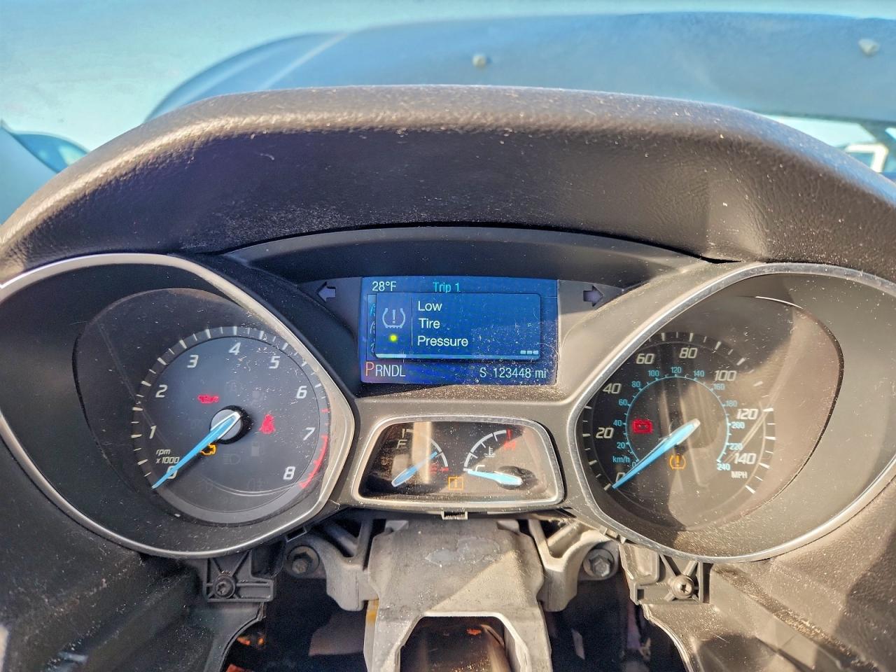 2014 FORD FOCUS SE photo 9