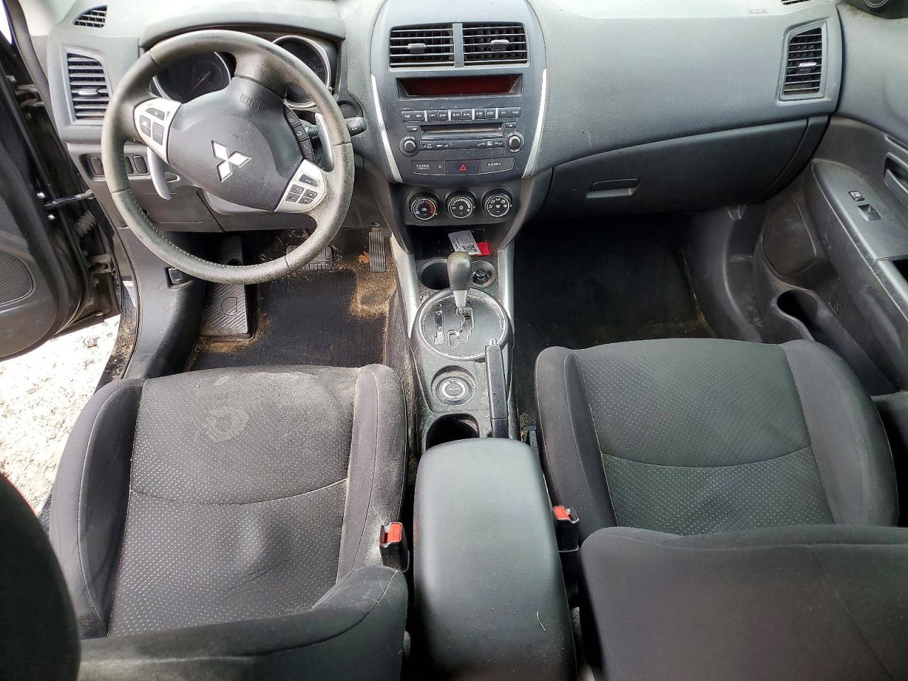 2013 MITSUBISHI OUTLANDER SPORT ES photo 8