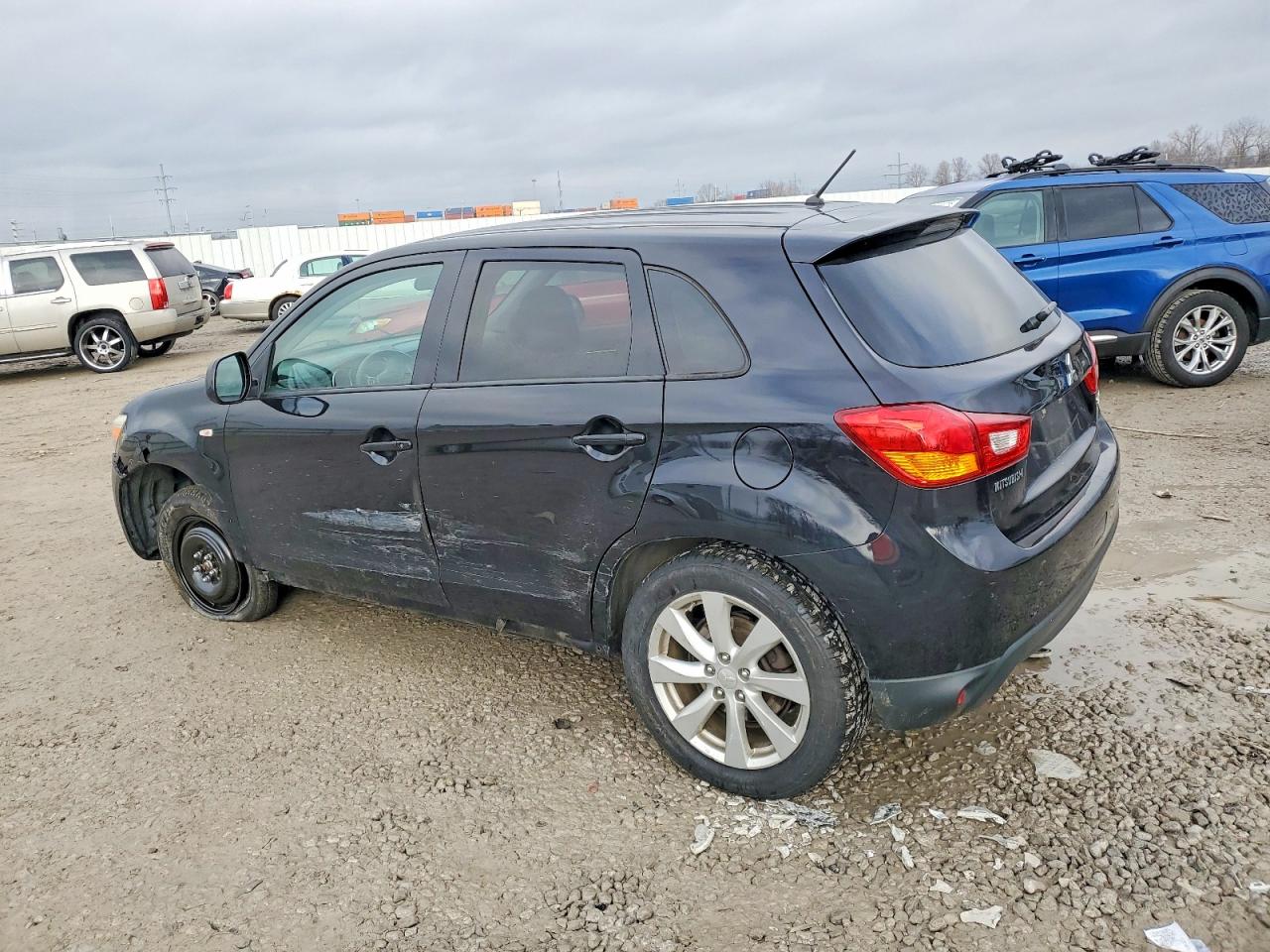 2013 MITSUBISHI OUTLANDER SPORT ES photo 2