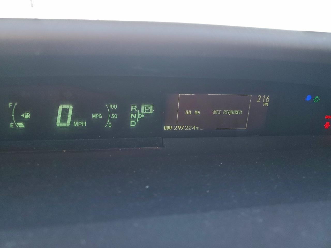 2010 TOYOTA PRIUS photo 9
