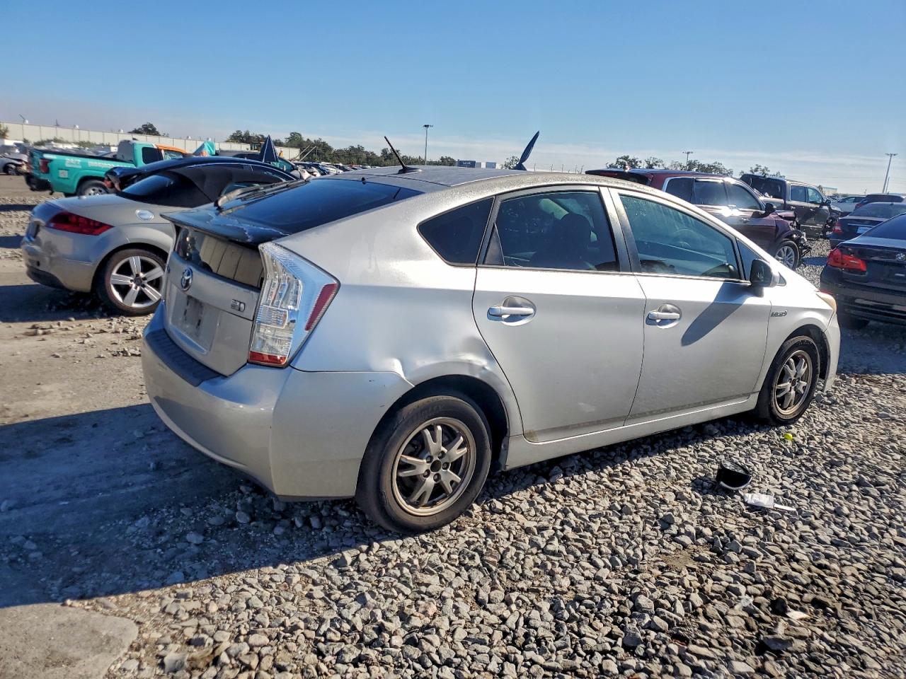 2010 TOYOTA PRIUS photo 3