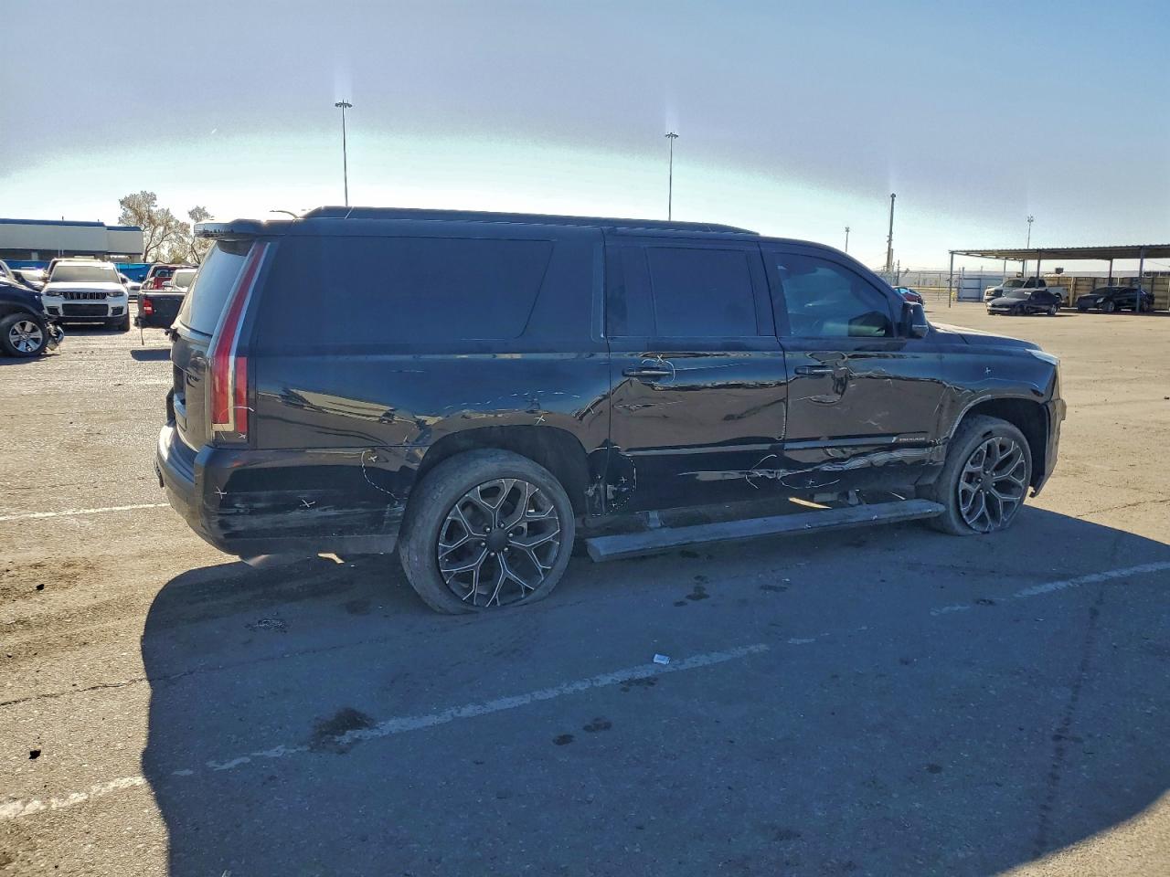 2019 CADILLAC ESCALADE ESV PREMIUM LUXURY photo 3