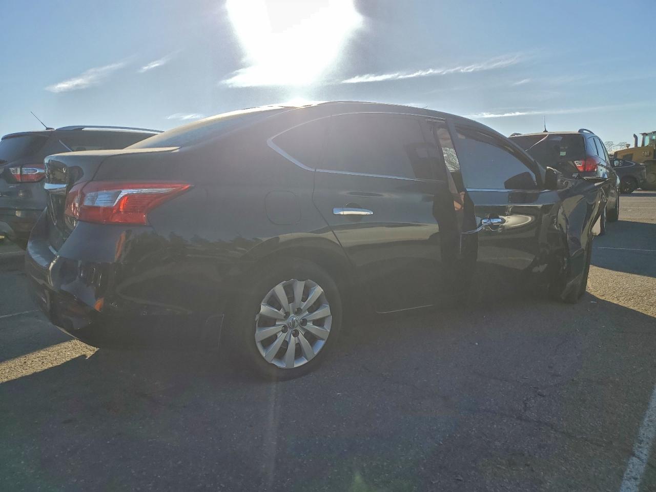 2019 NISSAN SENTRA S photo 3