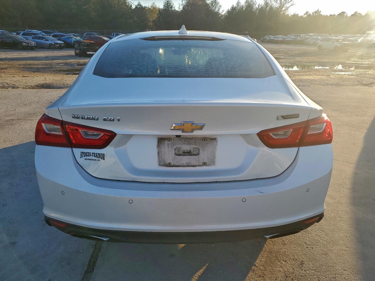 2017 CHEVROLET MALIBU PREMIER photo 6
