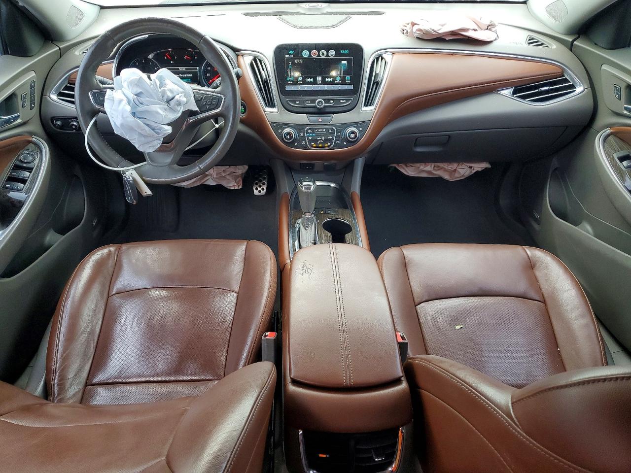 2017 CHEVROLET MALIBU PREMIER photo 8