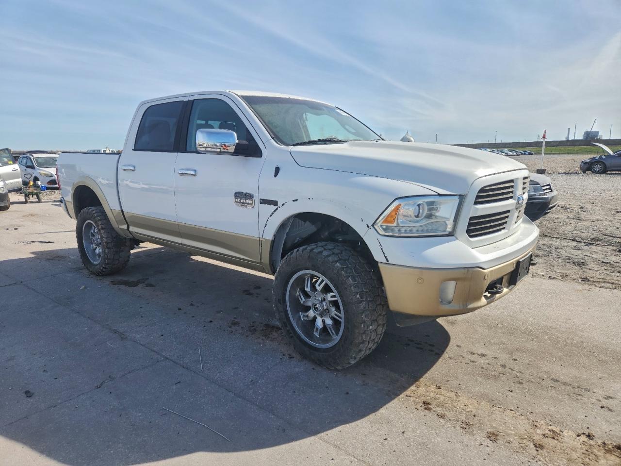 2014 RAM 1500 LONGHORN photo 4