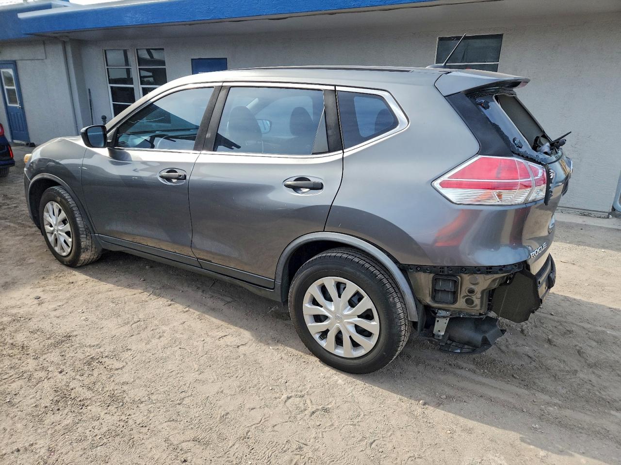 2016 NISSAN ROGUE S photo 2