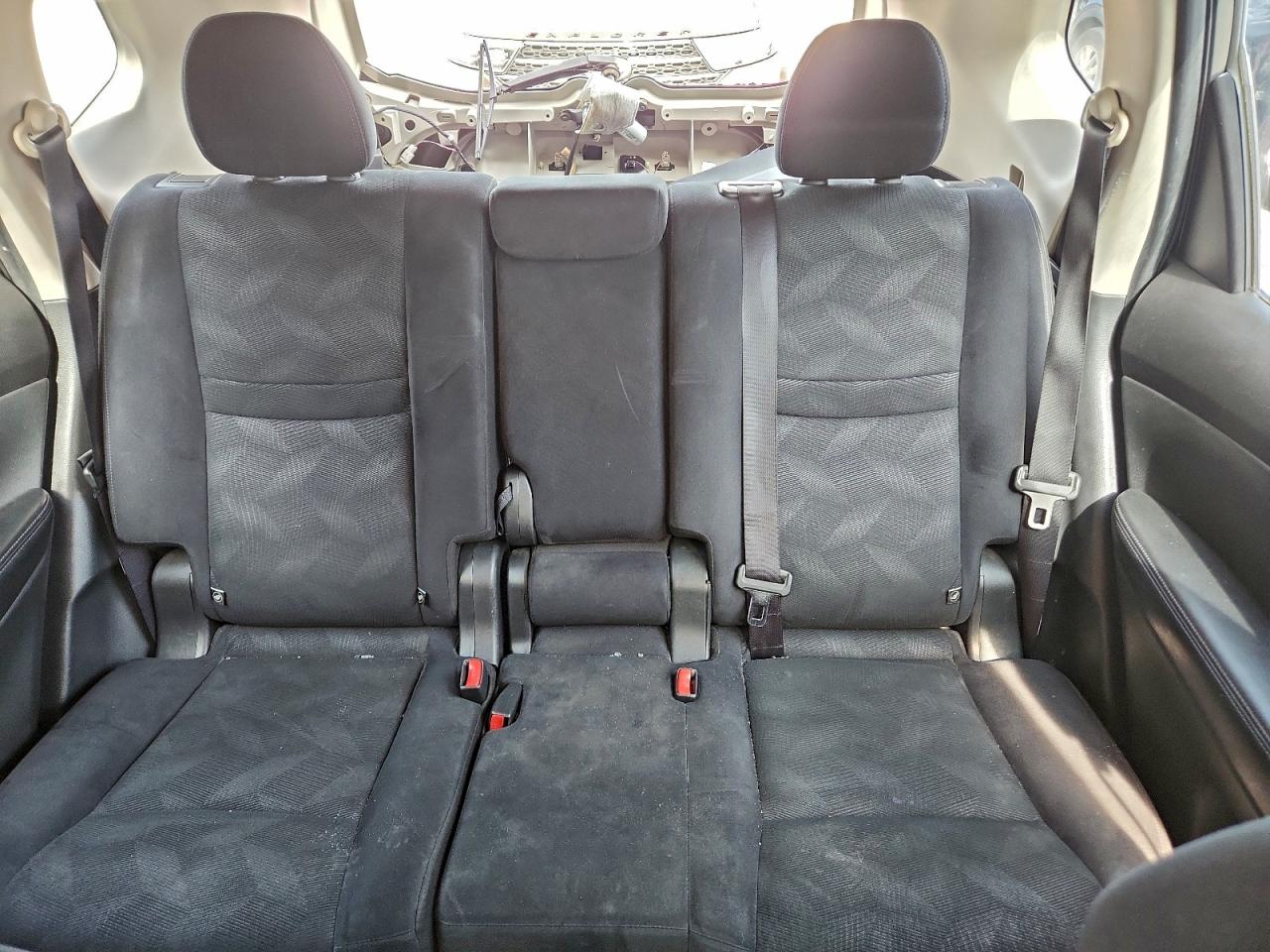 2016 NISSAN ROGUE S photo 10