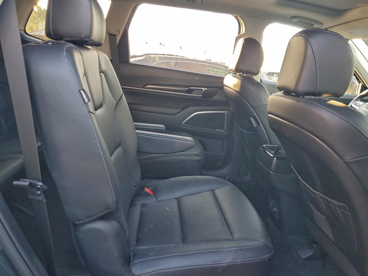 2025 KIA TELLURIDE S photo 11
