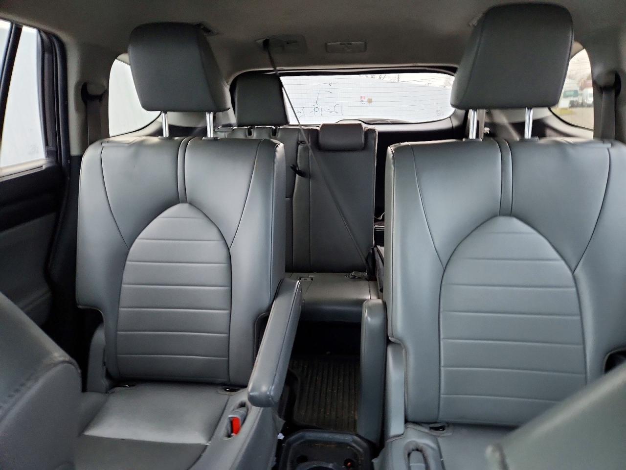 2022 TOYOTA HIGHLANDER XLE photo 19
