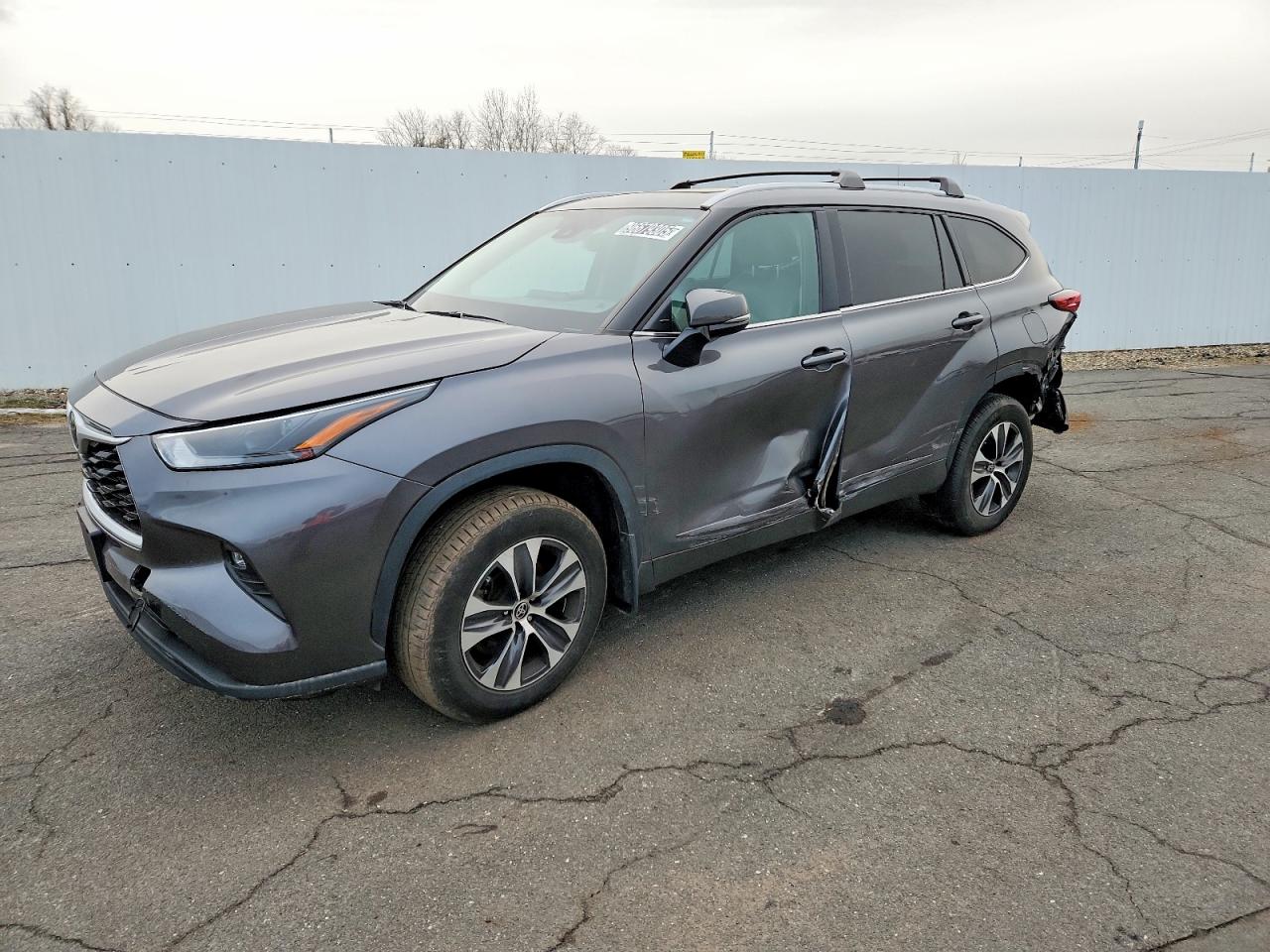 2022 TOYOTA HIGHLANDER