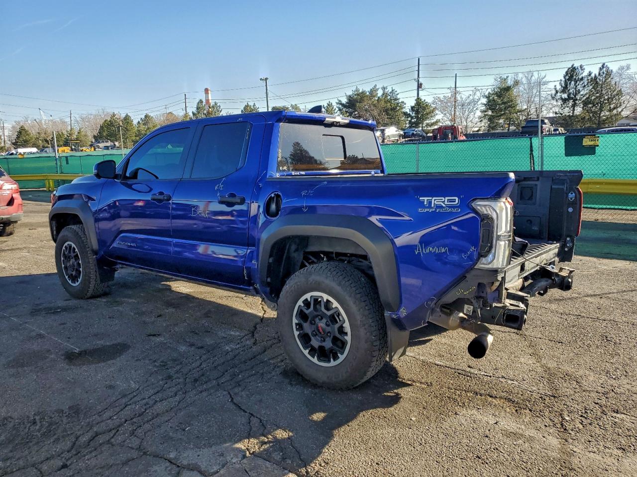 2024 TOYOTA TACOMA DOUBLE CAB photo 3