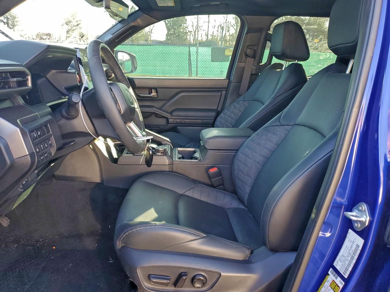 2024 TOYOTA TACOMA DOUBLE CAB photo 13