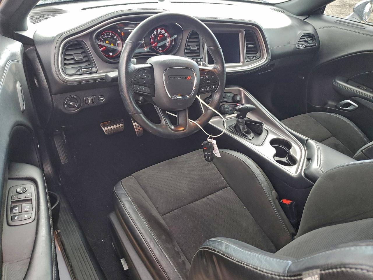 2022 DODGE CHALLENGER GT photo 22