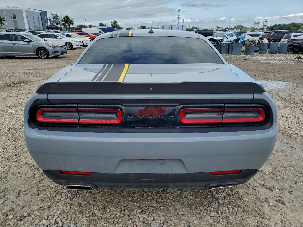 2022 DODGE CHALLENGER GT photo 16