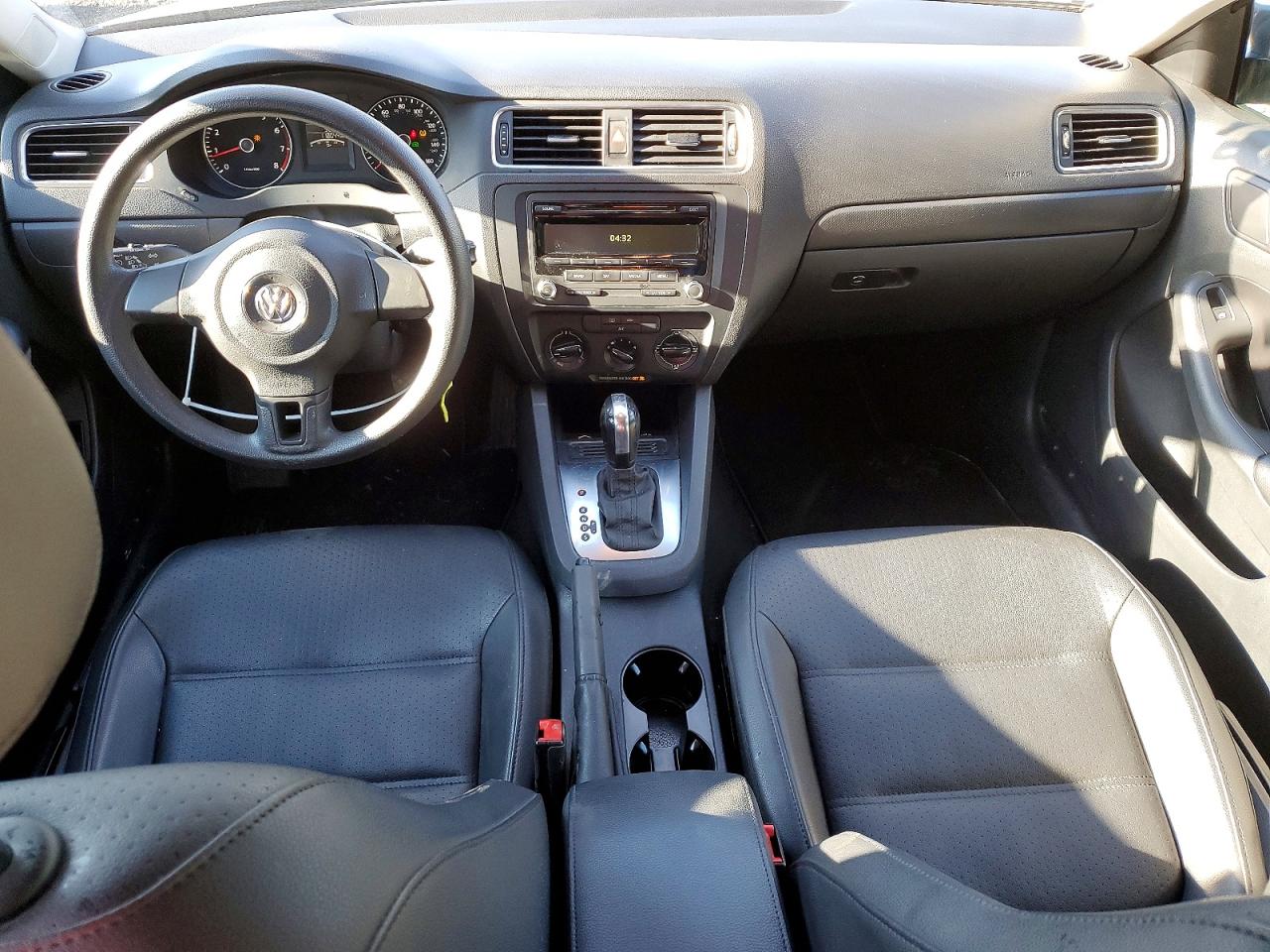 2014 VOLKSWAGEN JETTA SE photo 8
