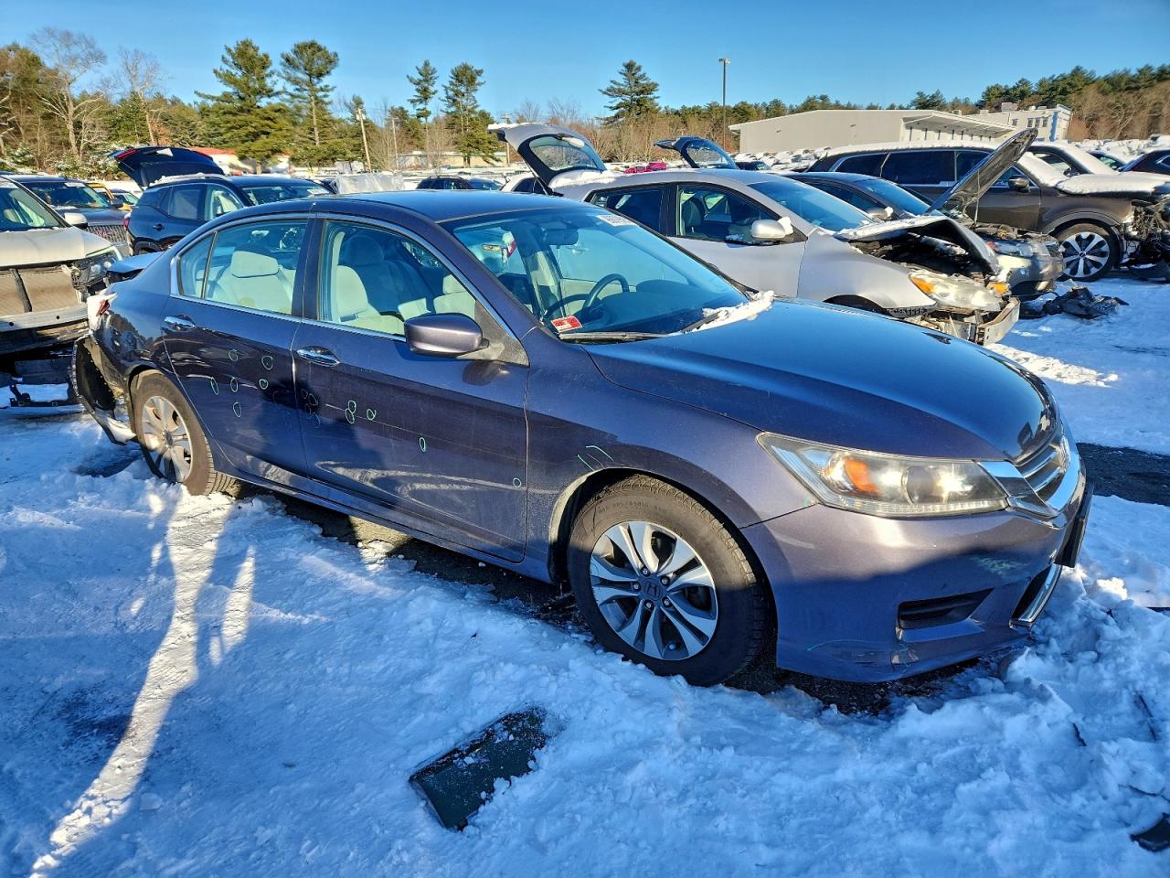 2013 HONDA ACCORD LX photo 4