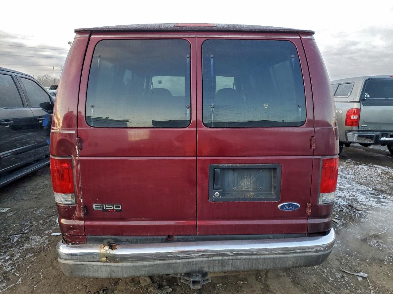 2004 FORD ECONOLINE E150 WAGON photo 6