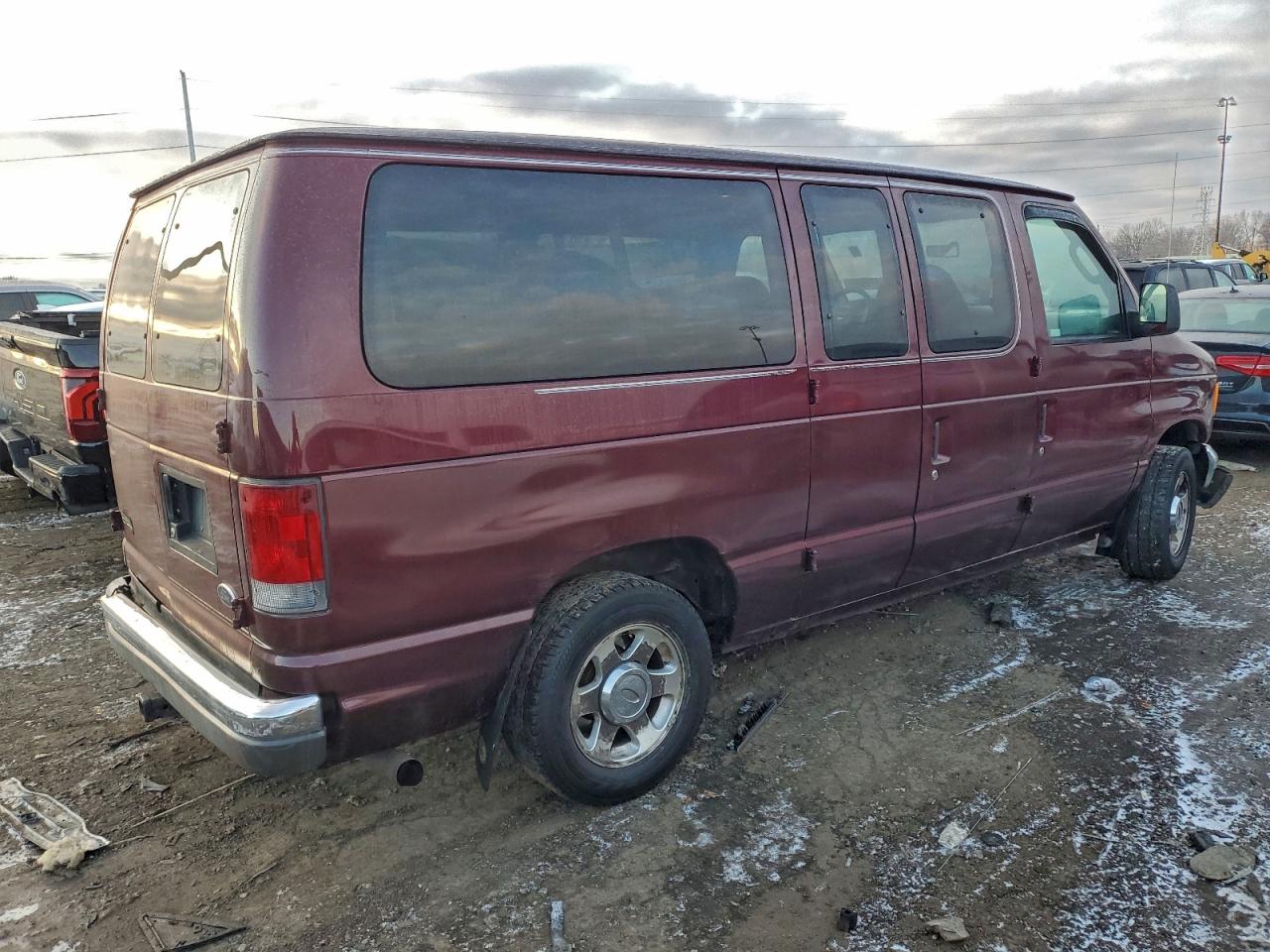 2004 FORD ECONOLINE E150 WAGON photo 3