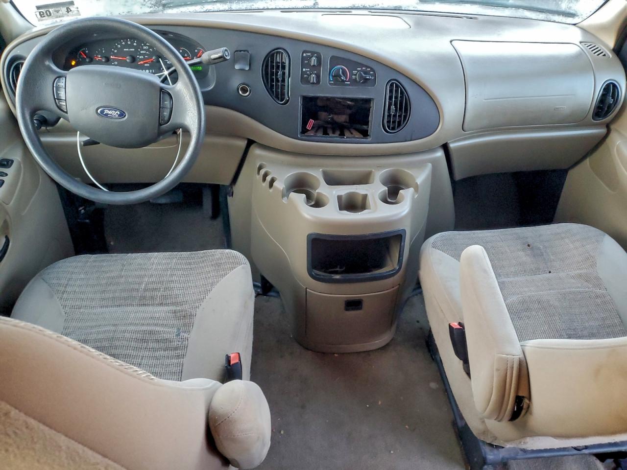 2004 FORD ECONOLINE E150 WAGON photo 8