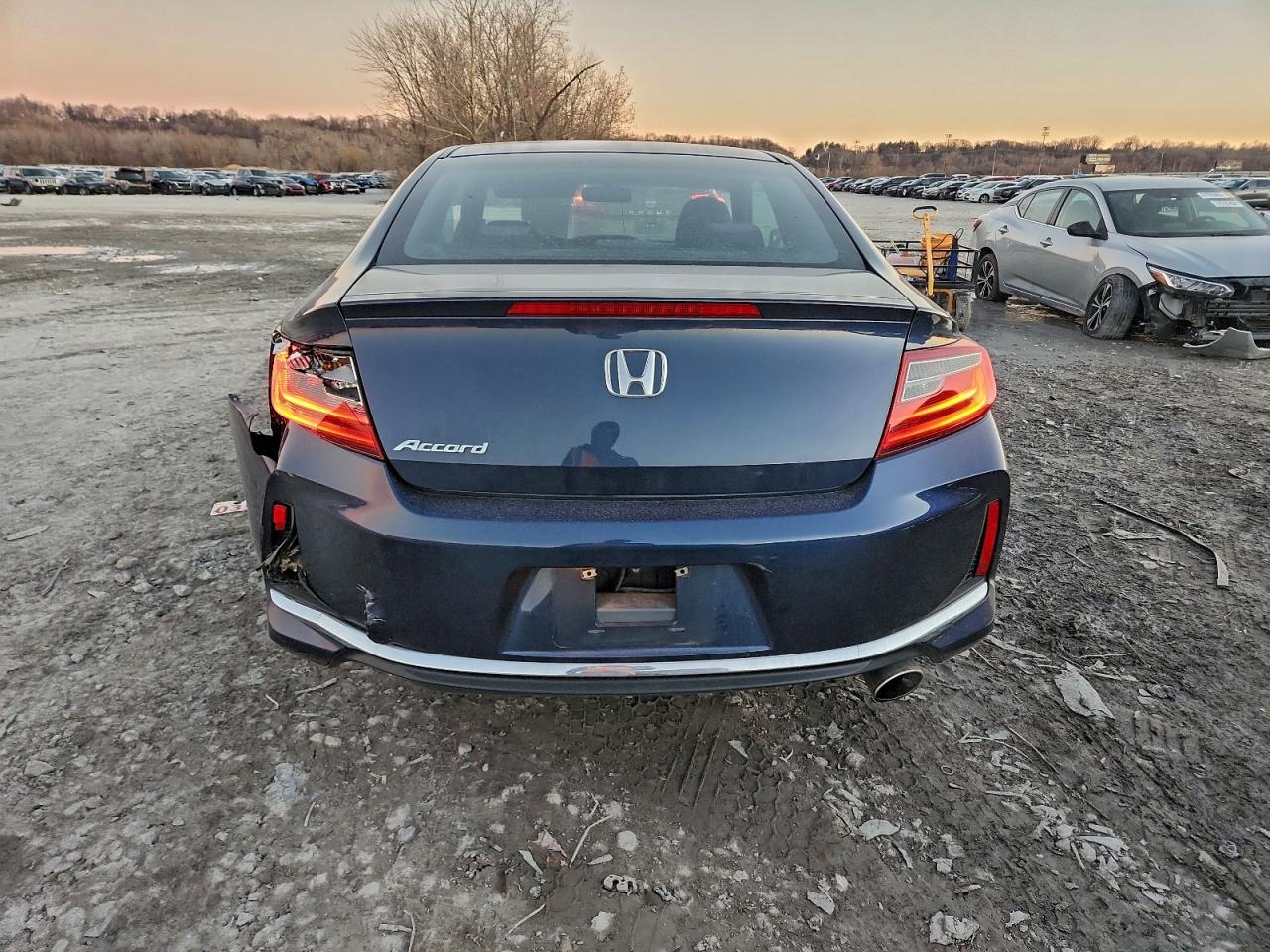 2016 HONDA ACCORD LX-S photo 6