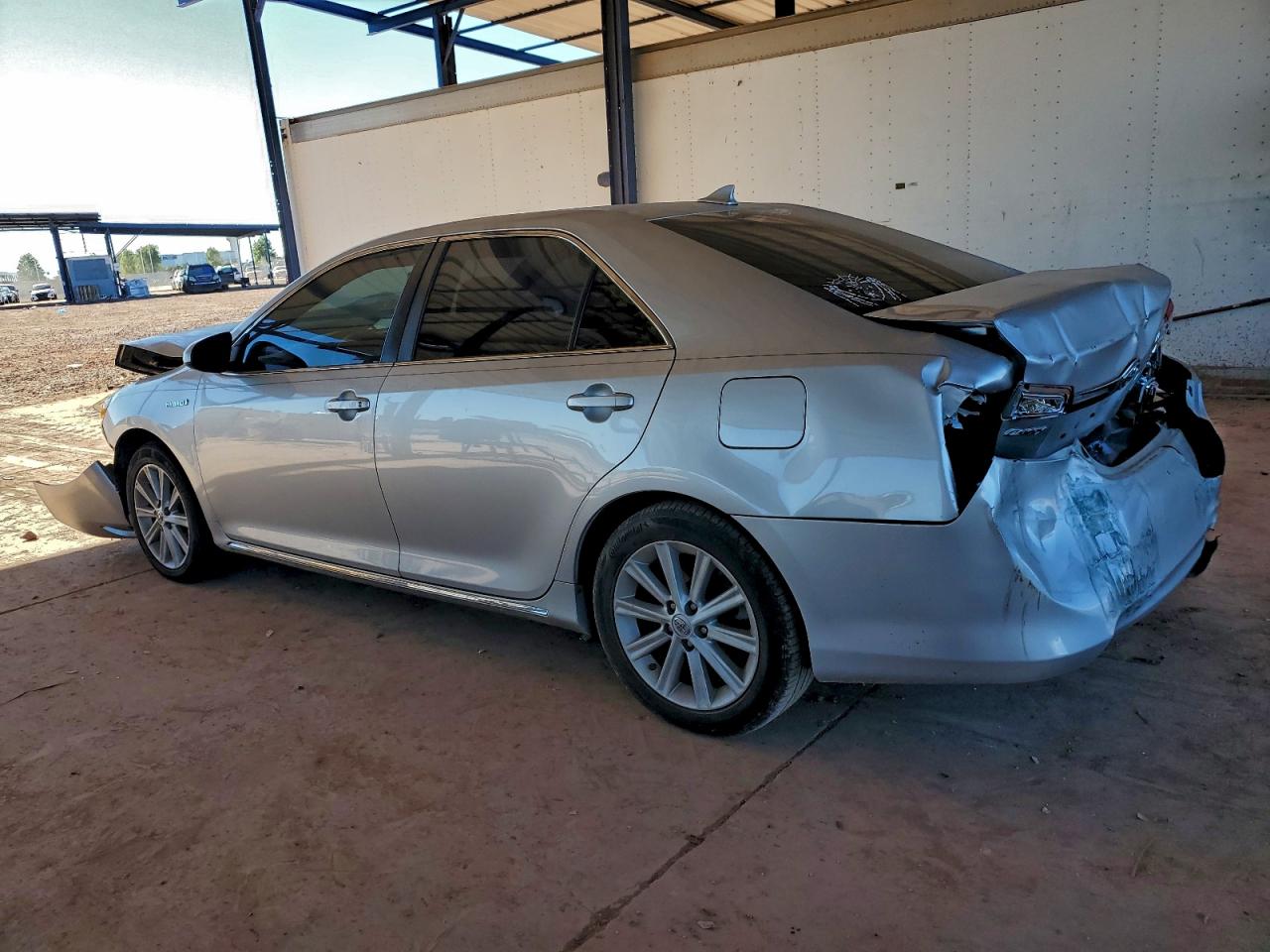 2014 TOYOTA CAMRY HYBRID photo 2