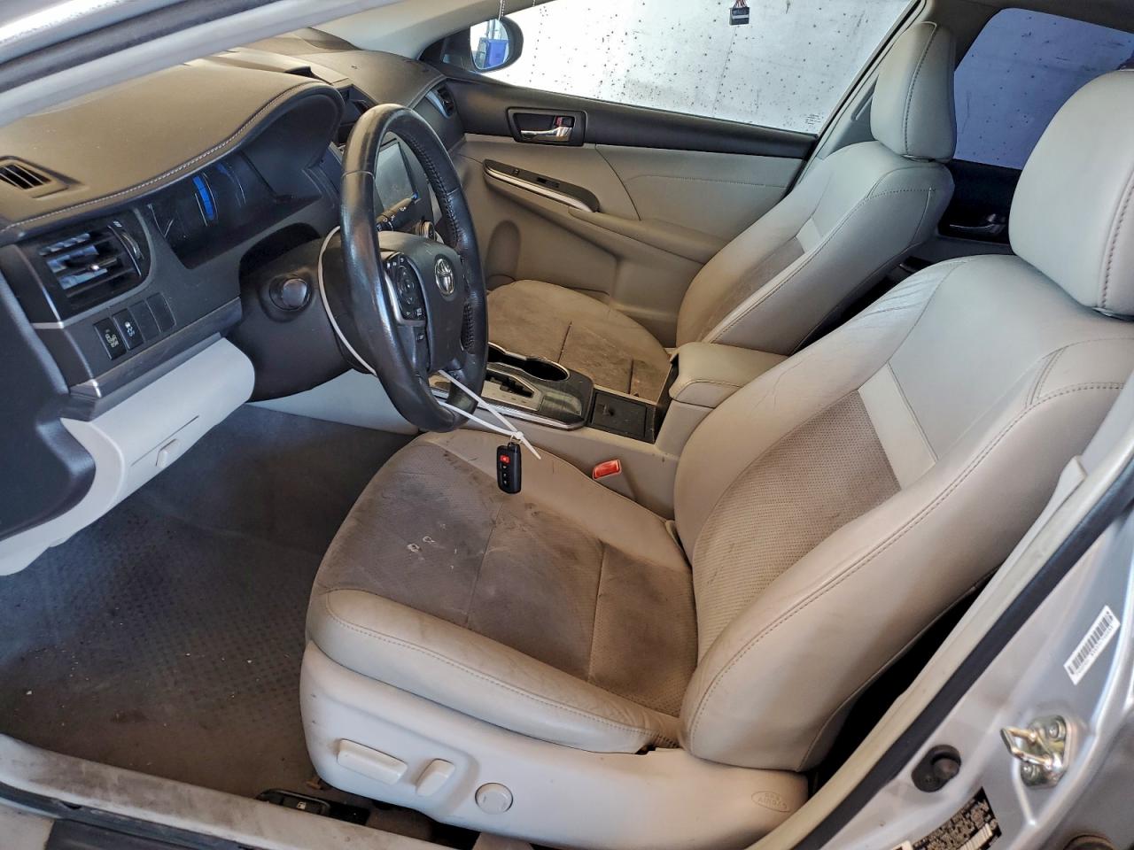 2014 TOYOTA CAMRY HYBRID photo 7
