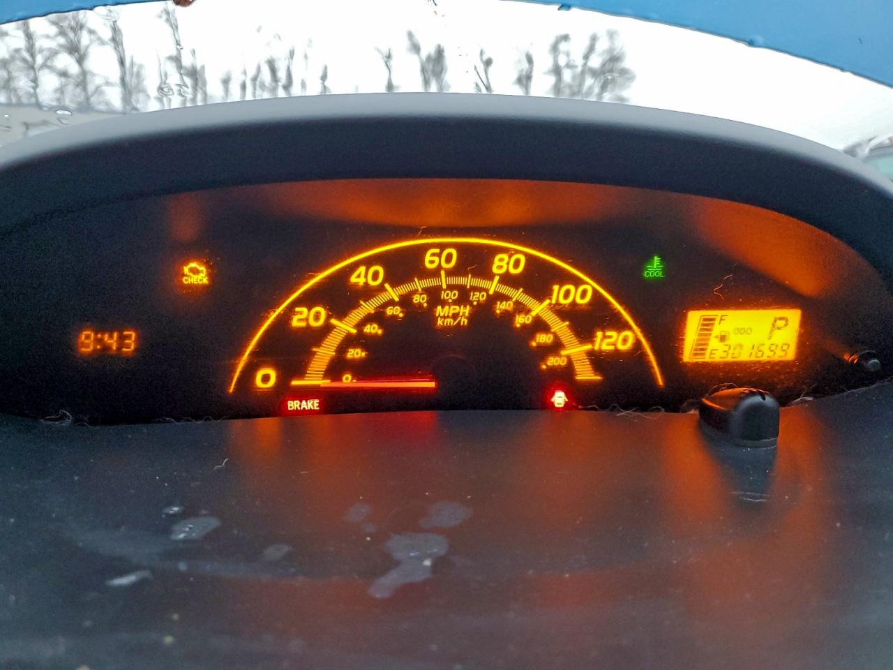 2009 TOYOTA YARIS photo 33