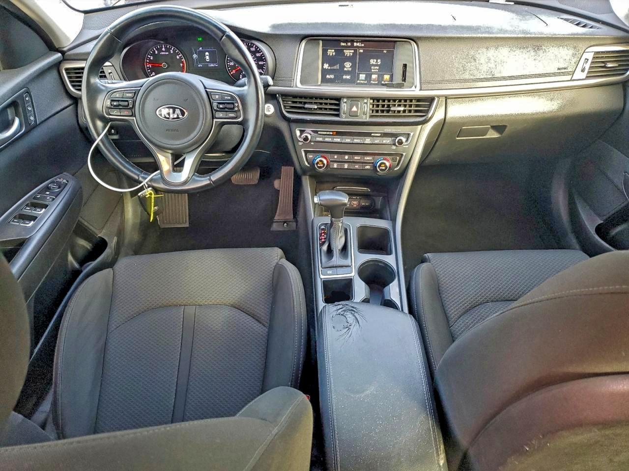 2016 KIA OPTIMA LX photo 8