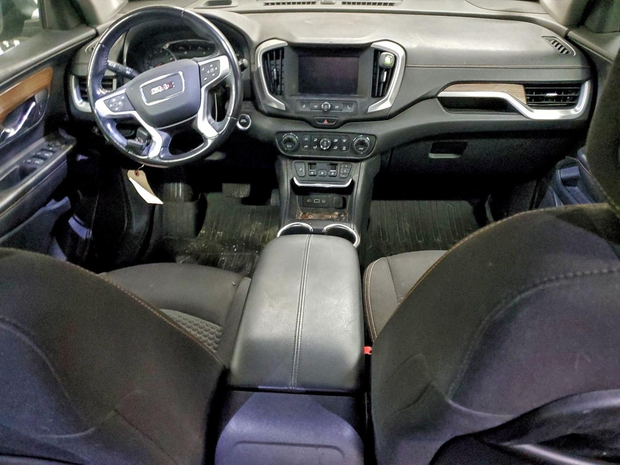 2020 GMC TERRAIN SLE photo 8