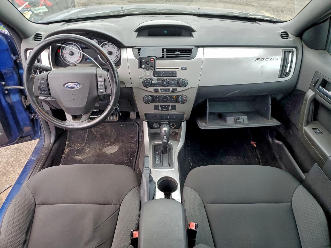 2008 FORD FOCUS SE photo 8