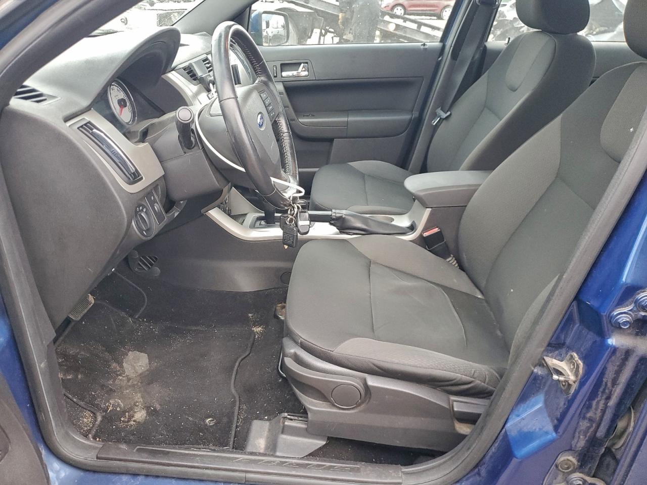 2008 FORD FOCUS SE photo 7