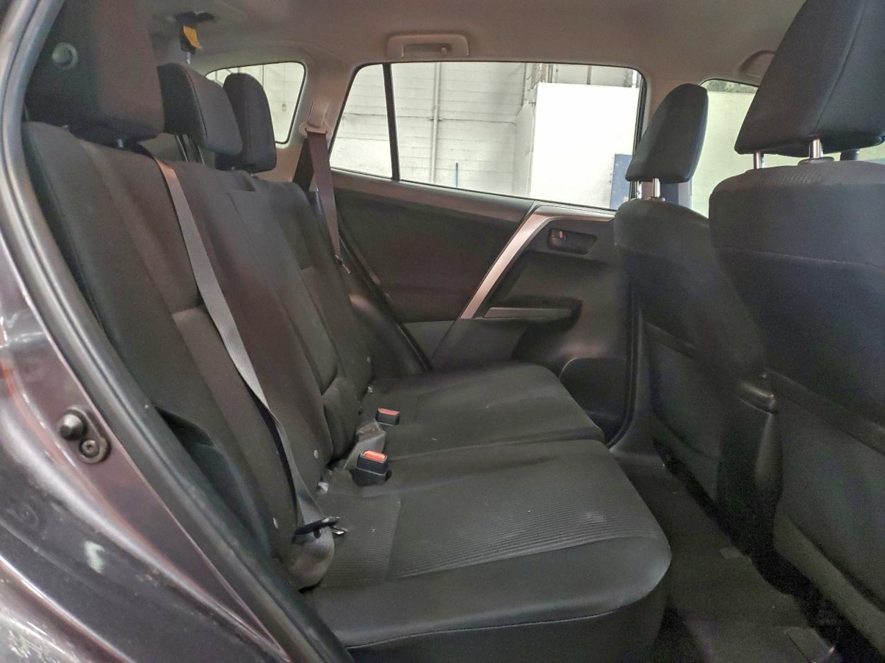 2017 TOYOTA RAV4 LE photo 11