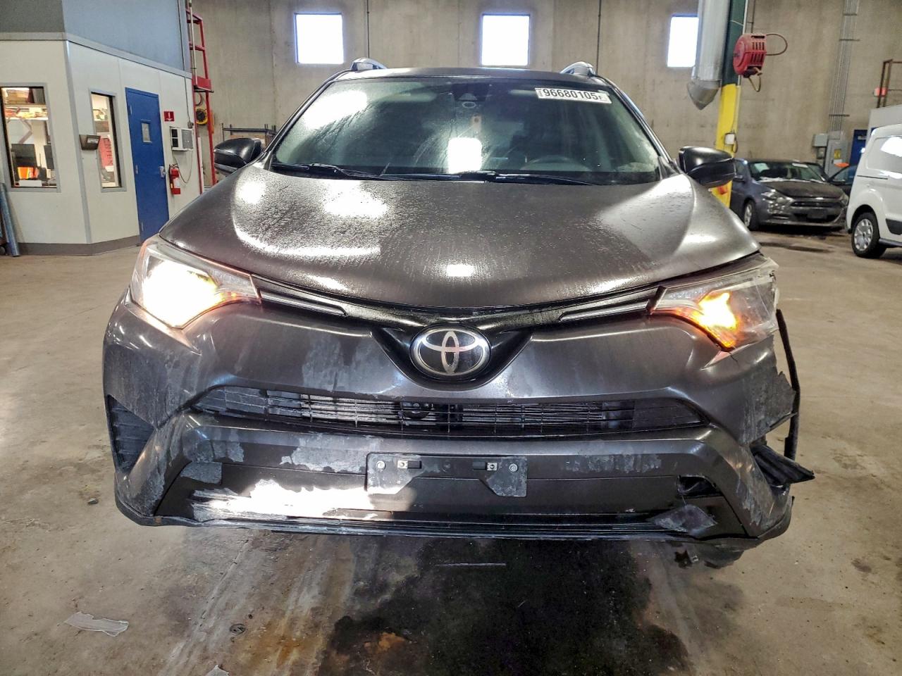 2017 TOYOTA RAV4 LE photo 5