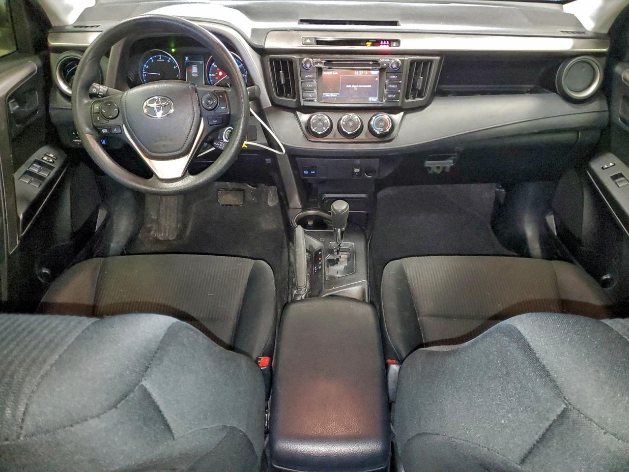 2017 TOYOTA RAV4 LE photo 8