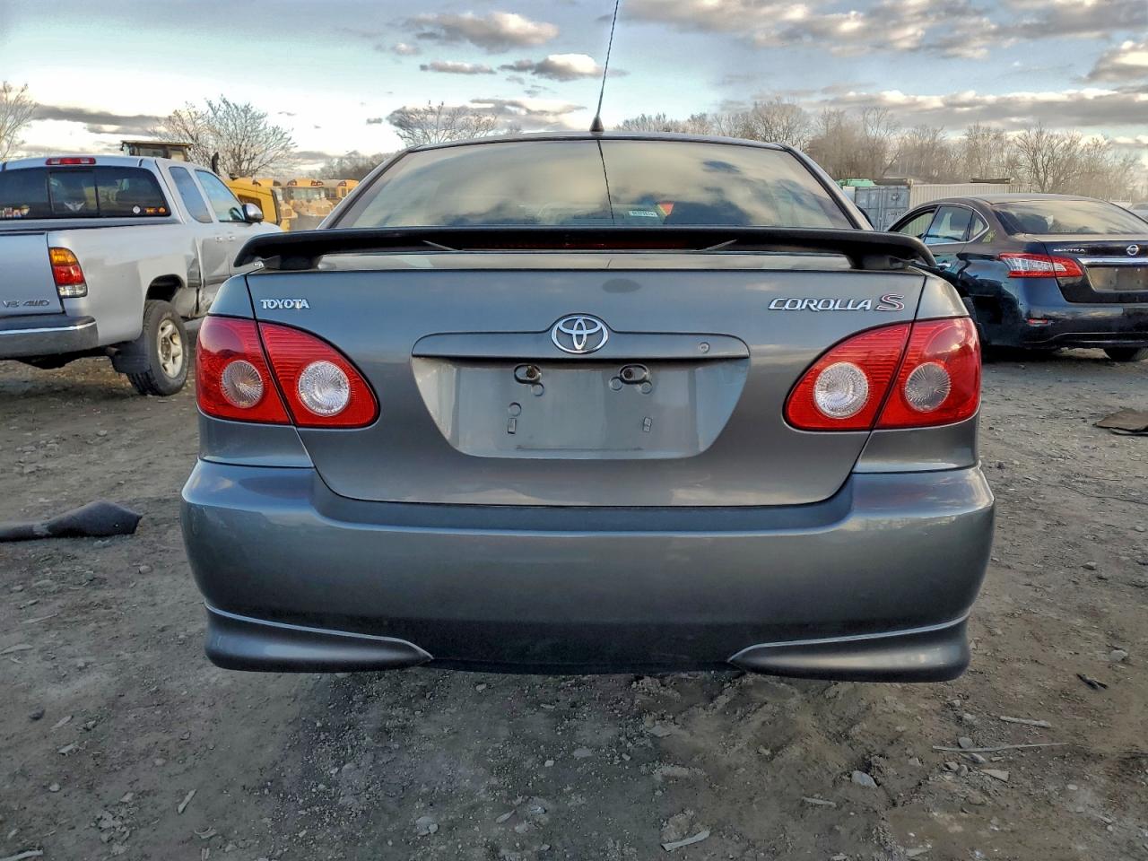 2005 TOYOTA COROLLA CE photo 6