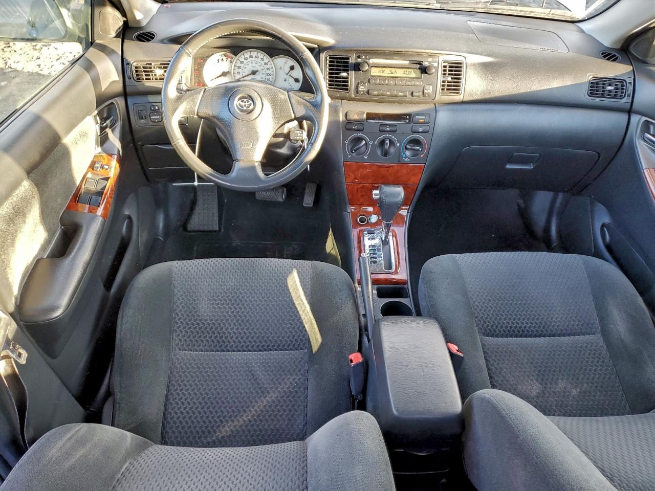 2005 TOYOTA COROLLA CE photo 8