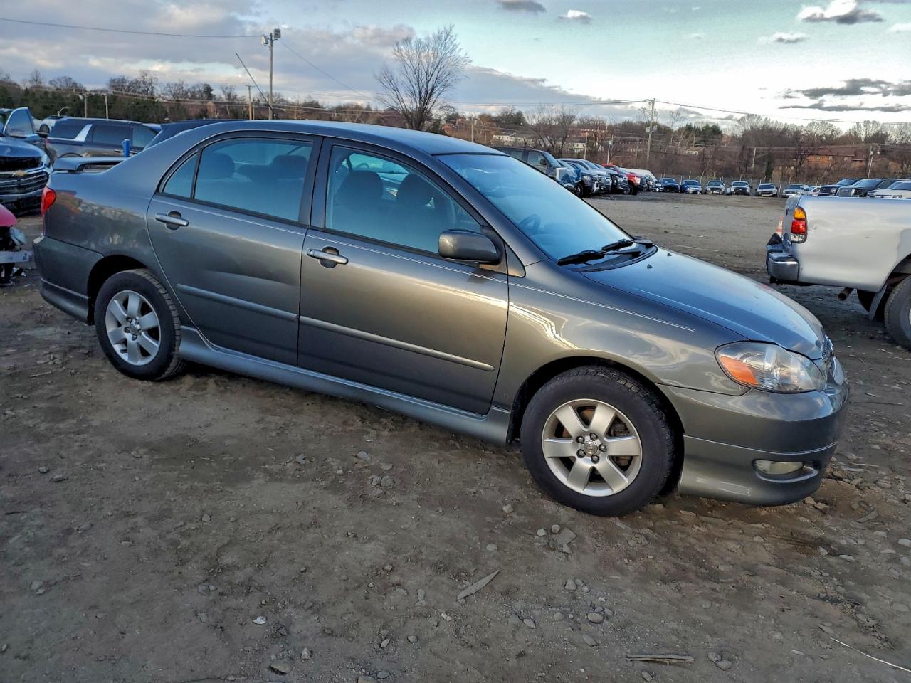 2005 TOYOTA COROLLA CE photo 4
