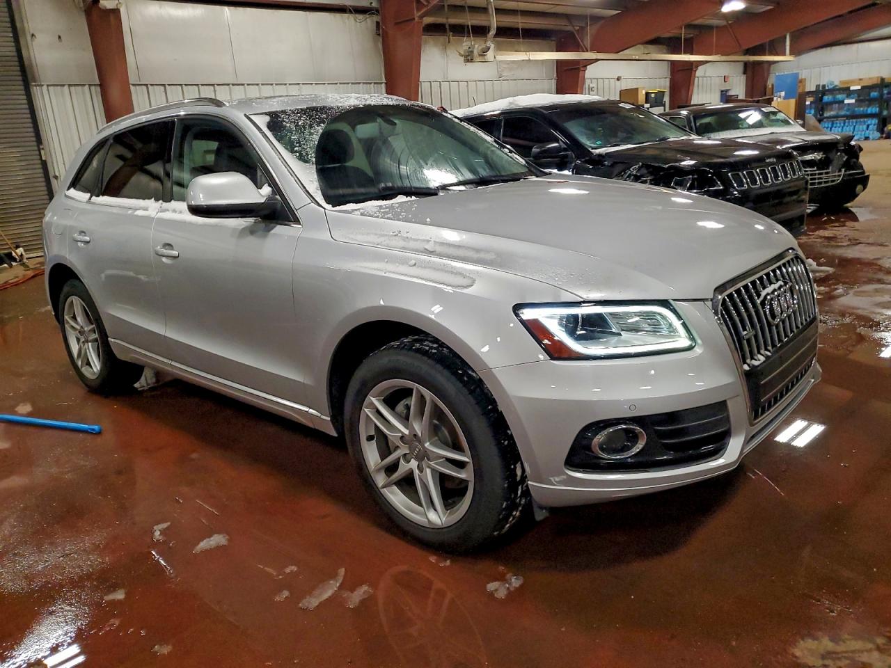2013 AUDI Q5 PREMIUM PLUS photo 4