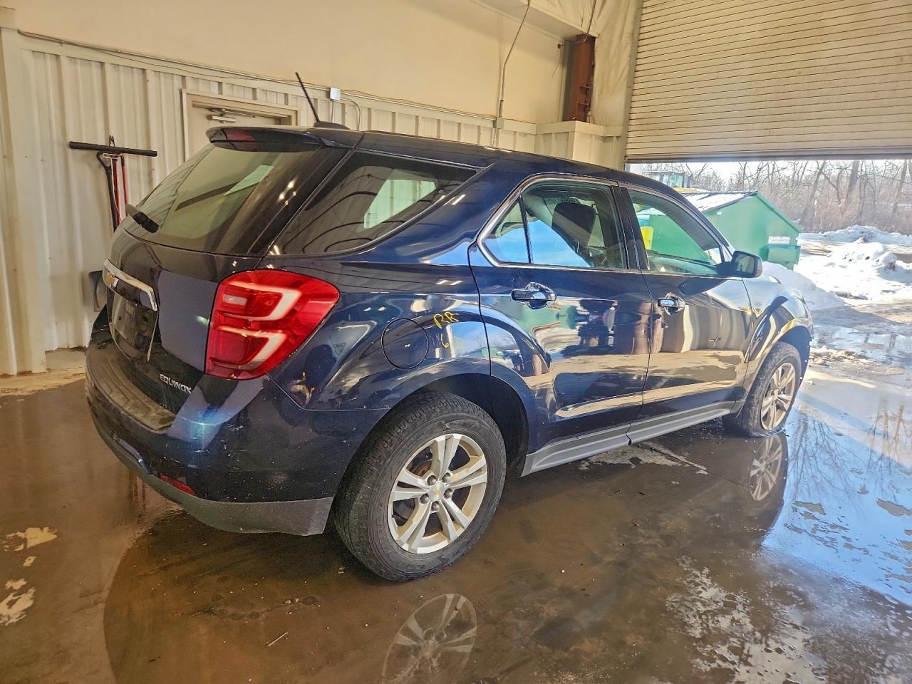 2016 CHEVROLET EQUINOX LS photo 3