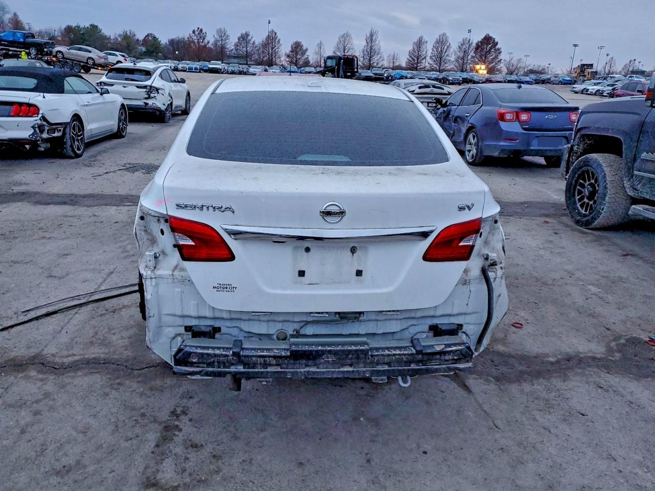 2019 NISSAN SENTRA S photo 6