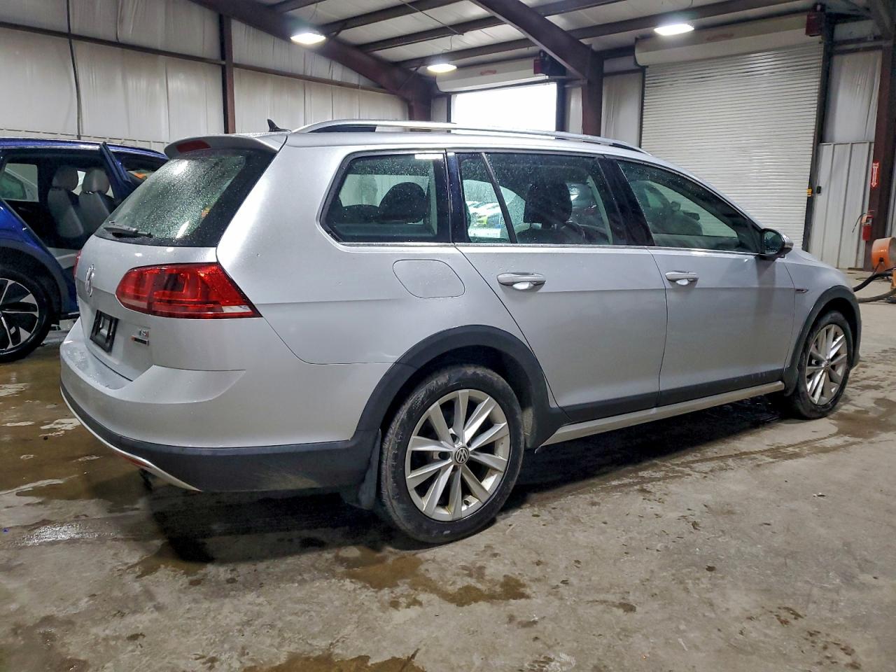 2017 VOLKSWAGEN GOLF ALLTRACK S photo 3